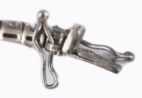 Ezüst (Ag) karkötő, kövekkel kirakva, h. 16 cm, bruttó 8,2g