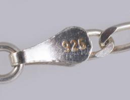 Ezüst (Ag) nyaklánc medállal, jelzett, h. 60 cm, bruttó 18,4g