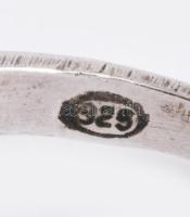 Ezüst (Ag) gyűrű csiszolt korall berakással, m.55, bruttó 3g