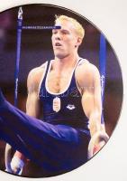 Nicola Chandler Hajas Attila: Az Olimpia világa. Bp., 2008, Nemzeti Tankönyvkiadó. Olimpikonok autog...