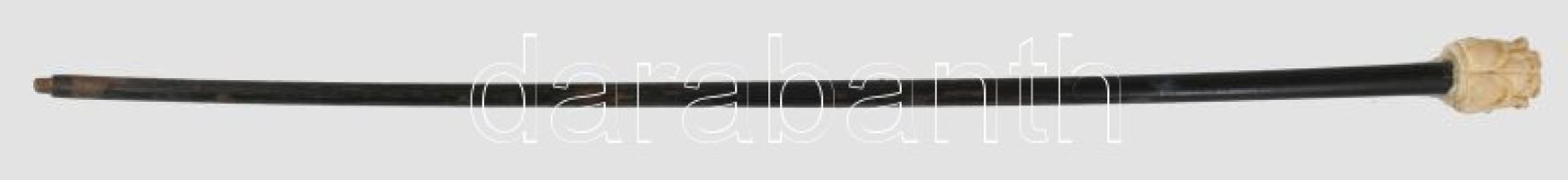 Antik sétabot faragott csont markolattal, h. 80 cm