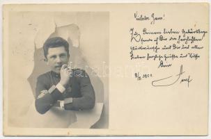 1900 Brassó, Kronstadt, Brasov; cigarettázó osztrák-magyar katona (őrvezető?) bronz szolgálati kitüntetéssel mellszalagon: Jubileumi Emlékérem / Austro-Hungarian K.u.k. soldier smoking a cigarette, with bronze medal. photo