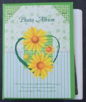 100 férőhelyes kis albumban 100 db régi 1945 előtti képeslap, főleg művészlapok, köztük Degi, gyerek...