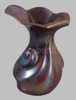 Zsolnay eozin mázas csigaváza, domináns lilás eozin színekkel, jelzett, minimális kopással, m: 11 cm