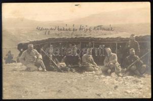 1914 Kalinovik (Bosznia), magyar bakák és török katonák közös csoportképe, I. világháborús fotólap, megírva és tábori postaként elküldve, "K. u. k. Platzkommando in Kalinovik" bélyegzéssel, 9x14 cm