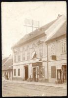cca 1900 Pozsony utcakép vaskereskedéssel, keményhátú fotó Kozics műterméből, vágott karton, 14×9,5 cm / Pressburg / Bratislava