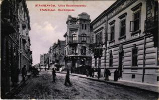 Ivano-Frankivsk, Stanislawów, Stanislau; Ulica Kazimierzowska / Kazimirgasse / street (wet damage)