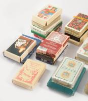 30 pakli kártya, közte érdekes darabokkal