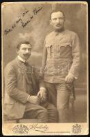1915 Katonatiszt és civil úr portréja, kabinetfotó Strelisky pozsonyi műterméből, dedikációval, sarkain kissé sérült, 16,5x11 cm