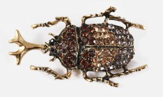 Szarvasbogár alakú bross, kövekkel kirakva, h: 6,5 cm