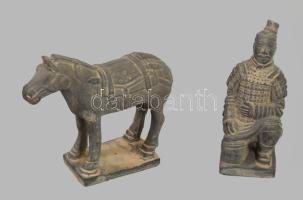 Kínai Agyaghadsereg 5 darabos kerámia másolat szett, m. 13 cm alatt