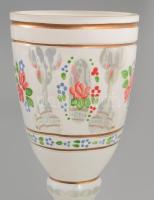 Cseh többrétegű üveg talpas kehely, hibátlan, m: 16,5 cm