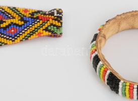 6 darab gyöngyfűzött ékszer, közte antik darabbal