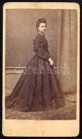cca 1867 Saxlehner Kornélia, keményhátú fotó Licskó pesti műterméből, 10,5×6,5 cm