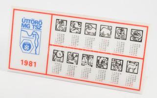 1981 Úttörő MG TSZ horoszkópos műanyag asztali naptár, 12x26 cm