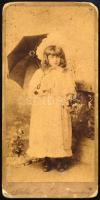 cca 1905 Kislány portréja, keményhátú fotó Knebel Ferenc szombathelyi műterméből, 16,5×8 cm