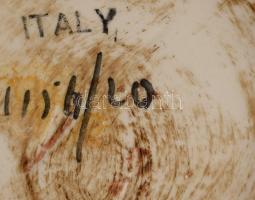 Olasz festett és karcolt mintás fedeles váza, jelzett, kis mázkopással, m: 29 cm