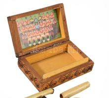 Kis doboznyi vegyes csont tárgy, 7,5x12 cm