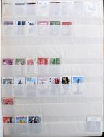 Nagy európai 10-es rendező berakólapokon, 3 mappában. Szép, tartalmas anyag, több mint 2.000 klf 10-...