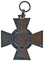 1942. "Tűzkereszt II. fokozata" bronzozott hadifém kitüntetés mellszalag nélkül T:VF bronz...