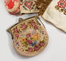 Doboznyi vegyes kézzel hímzett és géppel hímzett terítő + régi női táska