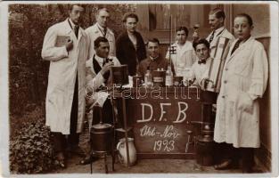 1923 Berlin, Likörfabrik der Firma Alrich, Destillateurfachschule / Alrich liqueur factory, distille...