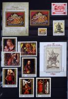 1976-1989 30 lapos Lindner berakó az időszak bélyegeivel, blokkjaival, blokkból kitépett bélyegeivel...