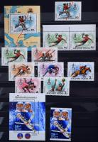 1976-1989 30 lapos Lindner berakó az időszak bélyegeivel, blokkjaival, blokkból kitépett bélyegeivel...