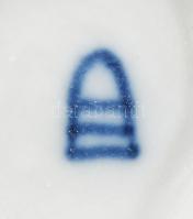 3 darab antik gyermek figura, cca 19. sz. vége, közte alt wien darabokkal, sérültek, m: 11 cm alatt