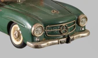 Schuco rendőrautó, jelzett, hiánnyal, h: 21 cm