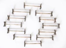 12 darabos ezüstözött késbak szett