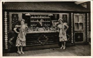 1938 Budapest XIV. Városliget, Alpesi falu, belső. Budapest legnépszerűbb műsoros szórakozóhelye. Hermina út 59. (EK)