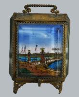 cca 1900 Réz szerelékes városképes zsebóra tartó, m: 9 cm