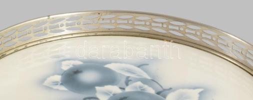 Reggeliző fajansz tálca, fém szegéllyel d: 18 cm