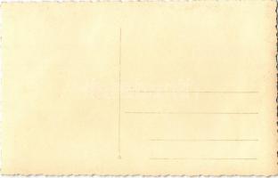 Zombor, Sombor; Szentháromság tér, üzlet. Foto Vig / square, shop. photo