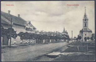 Nagyszalonta Railway street with bank and church