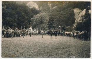 Élesd, Alesd; cserkészek gyűlése. Moldovány János fényképészeti műterme / meeting of boy scouts. photo (vágott / cut)
