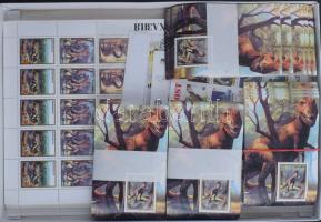 Kereskedői hagyaték: FÁK helyi kiadások, 44 db kisív + Abházia helyi kiadás, 270 db sor teljes ívekben + 375 db blokk, lapos dobozban