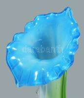 Virág formájú üveg váza. Anyagában színezett, hibátlan m: 20 cm