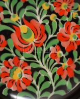 Hollóházi népi mintás dísztál. Kézzel festett, jelzett, hibátlan d : 24 cm