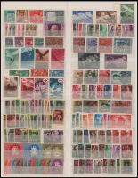 1927-1946 Összeállítás nagyalakú berakólap mindkét oldalán (61.400)