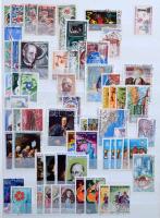 Vegyes afrikai kis ország összeállítások 16 lapos A4-es berakóban, kb 1.600 klf bélyeg (ca. Mi EUR 2.800,-)