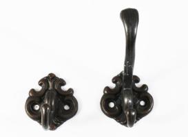 17 darab zömmel bronz akasztó, csavarjaikkal