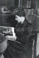 G. Fábri Zsuzsanna: 
Így láttam. A persective of my own. (Dedikált fotóművészeti album.)
[Budapest...