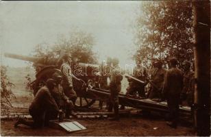 Első világháborús osztrák-magyar katonák a fronton, ágyúval / WWI Austro-Hungarian K.u.k. military, soldiers with cannons. photo