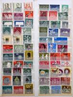 14 lapos Schaubek berakó, benne régi és modern német bélyegek + kevés egyéb ország bélyegei