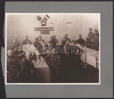 cca 1914-1918 "Isten hozott", hazatért katonák ünnepelése, későbbi előhívás - nagyítás (cc...