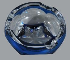 Kétrétegű hántolt kristály hamutál, d: 12,5 cm