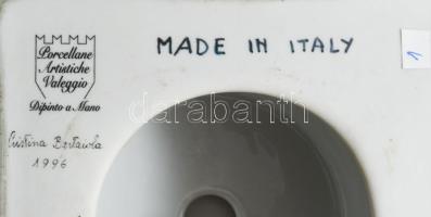 Cristina Bertaiola, Valeggio porcelán nagyváza, kézzel festett, jelzett, kopással, kis repedésvonall...