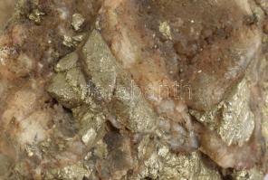 Kvarc és pirit ásvány, h: 8,5 cm